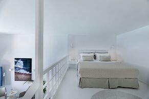 Aether Suite by Caldera Houses