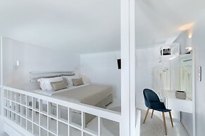 Aether Suite by Caldera Houses