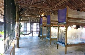 Paglaom Hostel - Adults Only