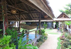 Paglaom Hostel - Adults Only