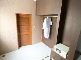 NT Place Sukhumvit Suites