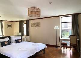 NT Place Sukhumvit Suites