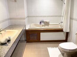 NT Place Sukhumvit Suites