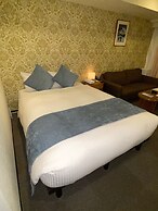 Roppongi Plaza Hotel