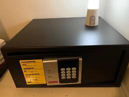 Roppongi Plaza Hotel