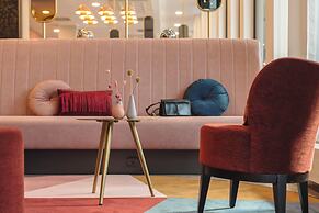 Holiday Inn, the niu - Loco Munich North, an IHG Hotel