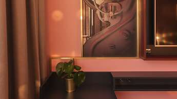 Holiday Inn, the niu - Loco Munich North by IHG