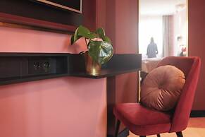 Holiday Inn, the niu - Loco Munich North by IHG