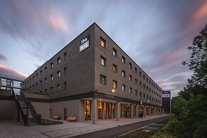 Holiday Inn, the niu - Loco Munich North by IHG