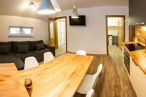 Apartments Laznica