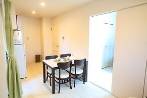 Tenjin Higashi Russo