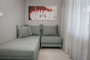 Elizabeth Queen Luxury Rooms
