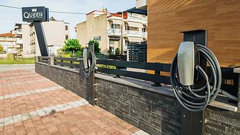 Elizabeth Queen Luxury Rooms