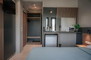 Elizabeth Queen Luxury Rooms