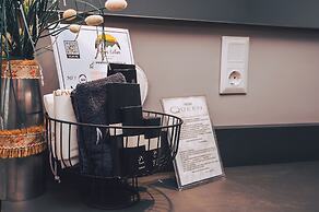 Elizabeth Queen Luxury Rooms