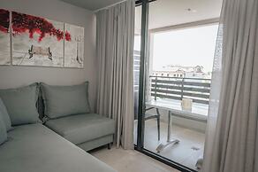 Elizabeth Queen Luxury Rooms