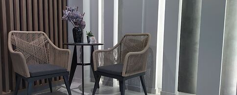 Elizabeth Queen Luxury Rooms