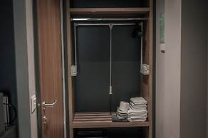 Elizabeth Queen Luxury Rooms