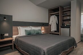 Elizabeth Queen Luxury Rooms