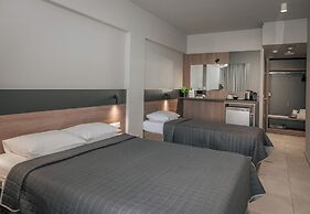 Elizabeth Queen Luxury Rooms