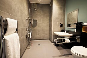 Holiday Inn - the niu, Loom Manchester North by IHG