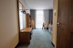 Holiday Inn - the niu, Loom Manchester North by IHG