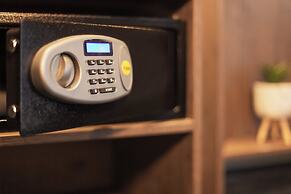 Holiday Inn - the niu, Loom Manchester North by IHG