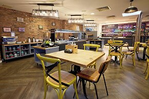 Holiday Inn - the niu, Loom Manchester North by IHG