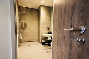 Holiday Inn - the niu, Loom Manchester North by IHG