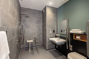 Holiday Inn - the niu, Loom Manchester North by IHG
