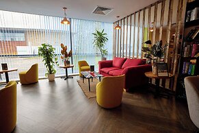 Holiday Inn - the niu, Loom Manchester North by IHG