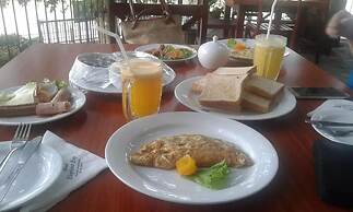 Yoho Settle Inn Tourist Lodge