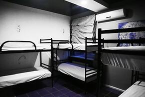 Zipper House - Hostel