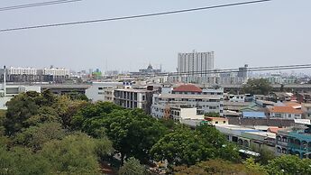 Livotel Express Hotel Bang Kruai Nonthaburi