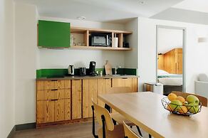 PlanB Hotel - Living Chamonix