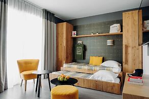 PlanB Hotel - Living Chamonix