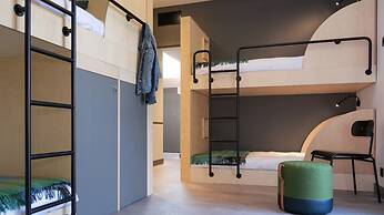 Plan B Hotel - Living Chamonix