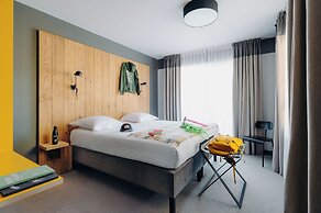 PlanB Hotel - Living Chamonix