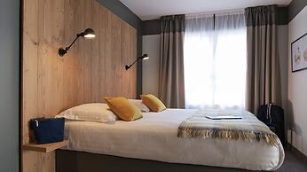 Plan B Hotel - Living Chamonix