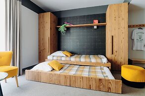 PlanB Hotel - Living Chamonix