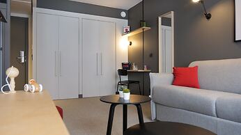 Plan B Hotel - Living Chamonix