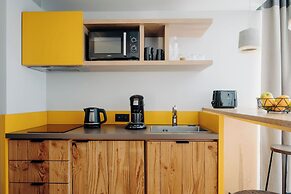 PlanB Hotel - Living Chamonix