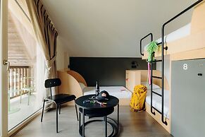 PlanB Hotel - Living Chamonix