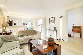 Sublime appartement Champs Elysees ( Chaillot)