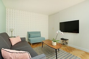 New and Lovely apartment center of Paris (Cléry)