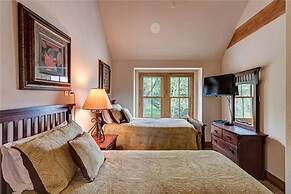 The Luxurious Lincoln Hot Tub