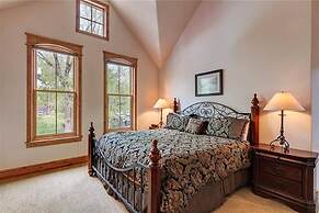 Luxe Alpine Loft Breckenridge Hot Tub