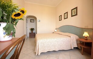 Hotel Monti