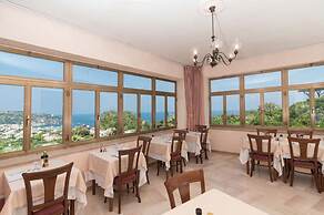 Hotel Pensione Monti