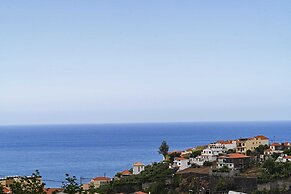 Casa da Aldeia by An Island Apart